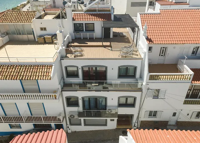 Miral Beachside 2 - By Hd * 알부페이라